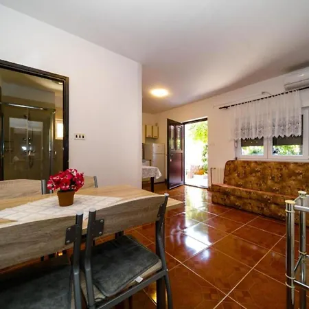 Bozena Apartmán Krk Town