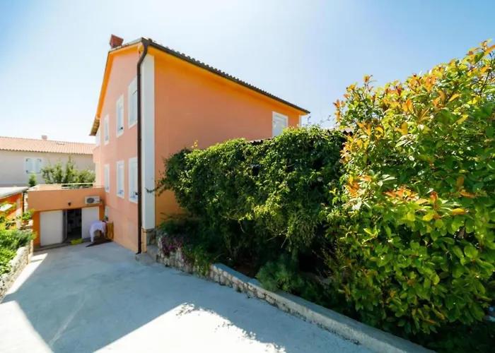 Apartment Bozena Krk Town