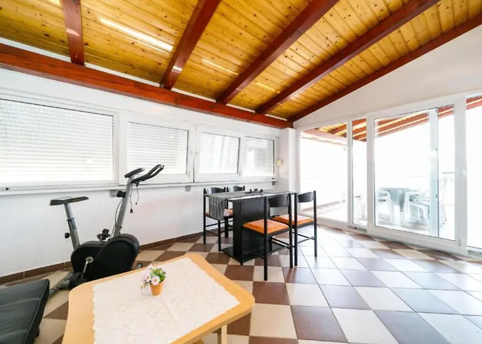 Apartment Bozena Krk Town