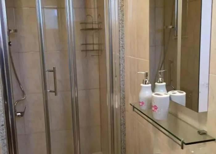 Bozena Apartment *
